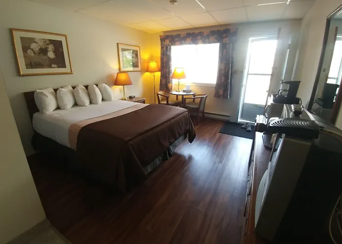 Northlander Motel