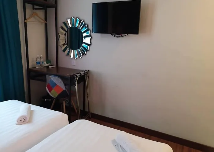 W Hotel Cemerlang