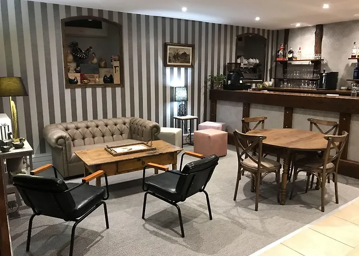 Hotel Restaurant Du Plomb Du Cantal