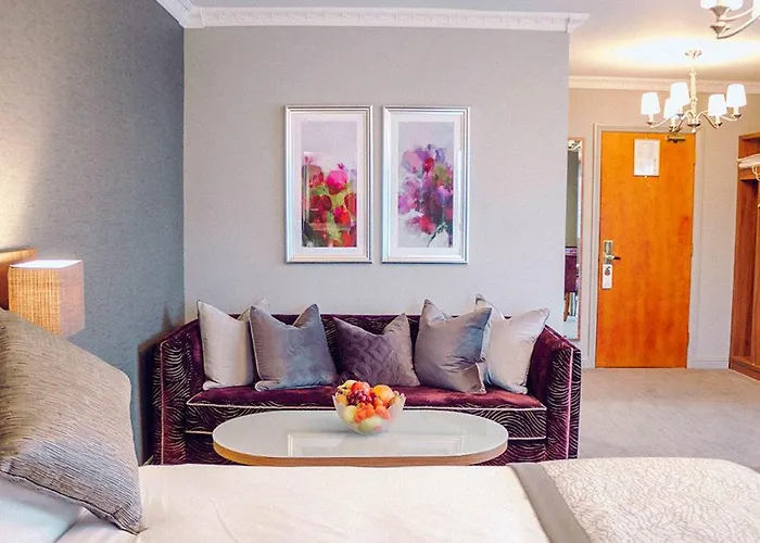 Allingham Arms Hotel
