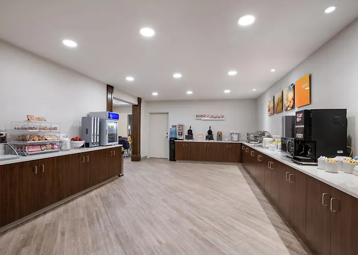 Mainstay Suites Gaylord