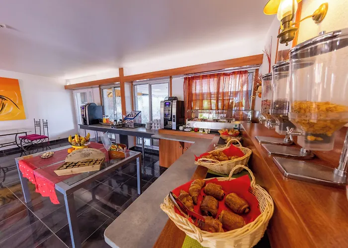 Brit Hotel Confort Helios Agde