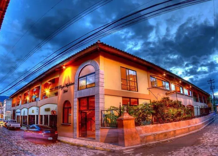 Plaza Magdalena Hotel