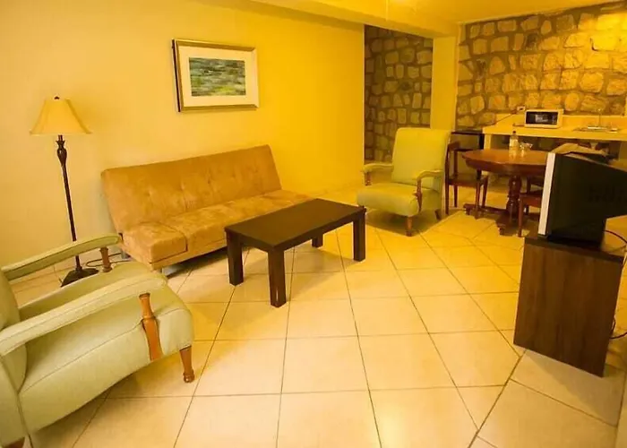 Plaza Magdalena Hotel