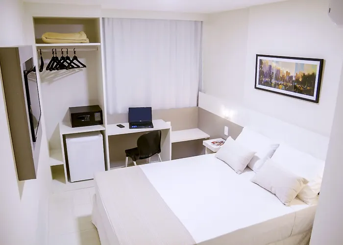 Bristol Easy Hotel - Rio Bonito
