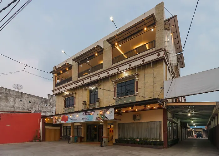 Reddoorz Plus @ Hotel Sempurna Watervang Lubuk Linggau