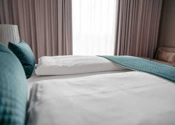 Hotel Seven