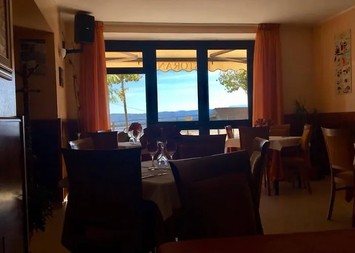 Hotel Coste Del Lago