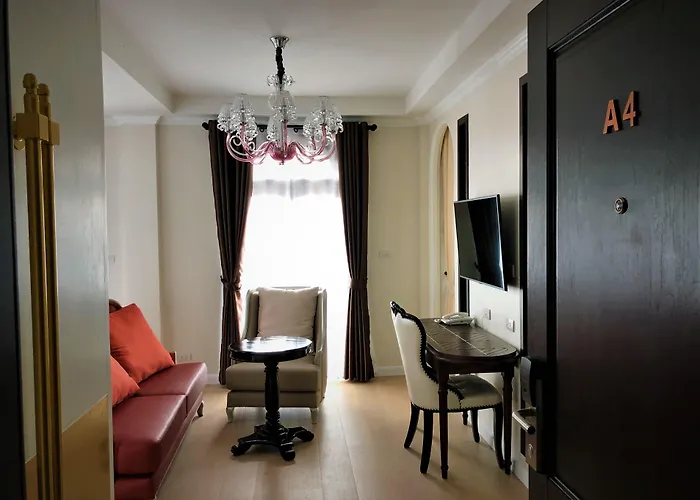 Nanta Glam Cm Hotel & Residences