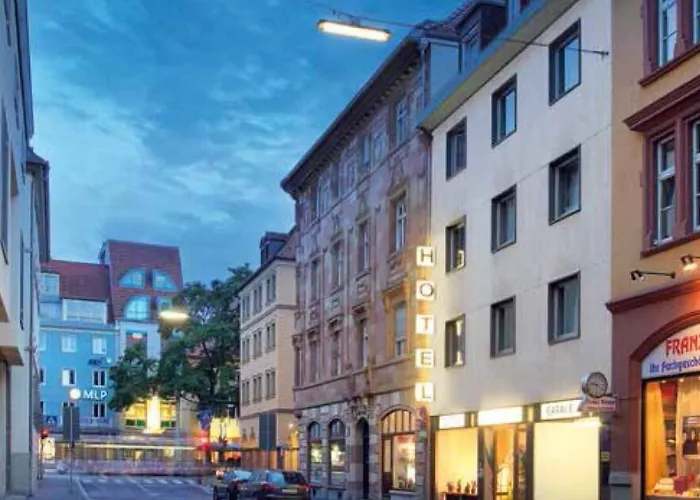 Central Hotel Garni