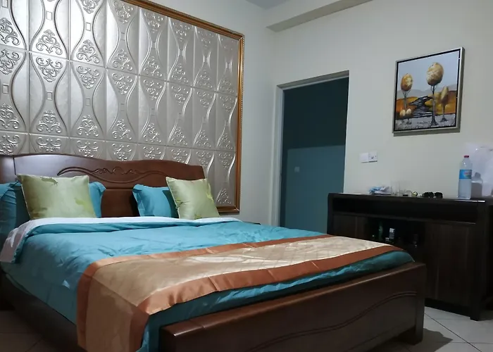 Hotel Golden House