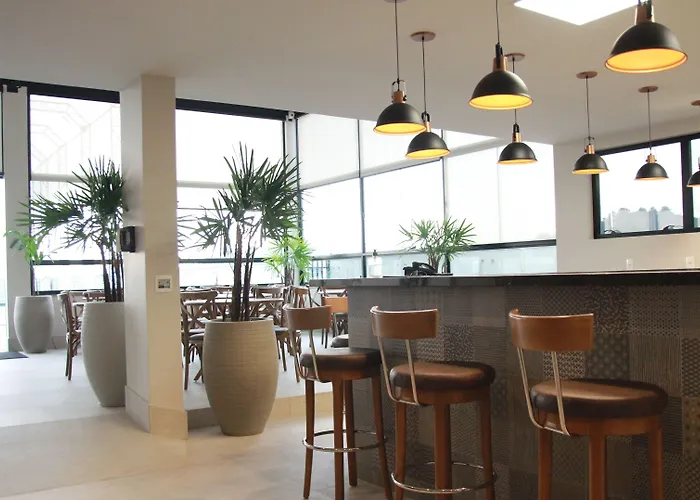 Lefel Hotel