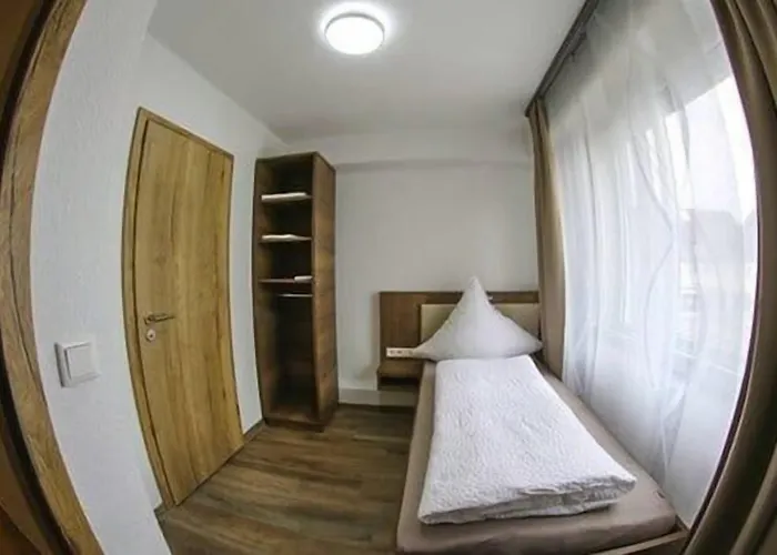 LOOK Hotel&Rooms
