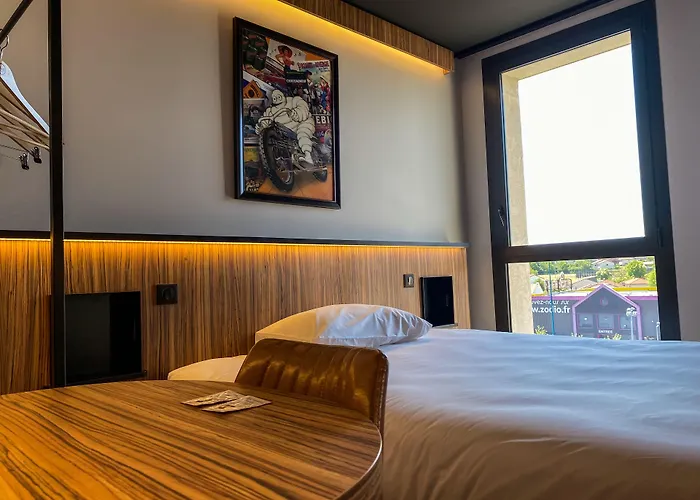 B&B HOTEL Clermont-Ferrand A71-A75 La Méridienne