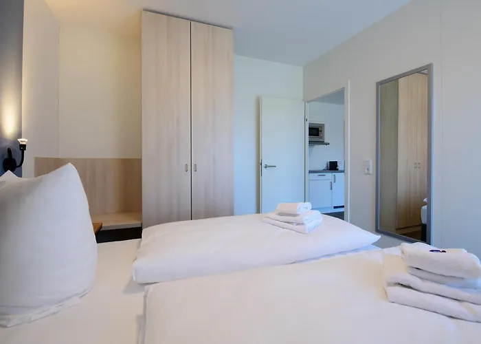 Smart & Stay Aparthotel Saarbruecken Sued - Self-Check-In - Free Parking