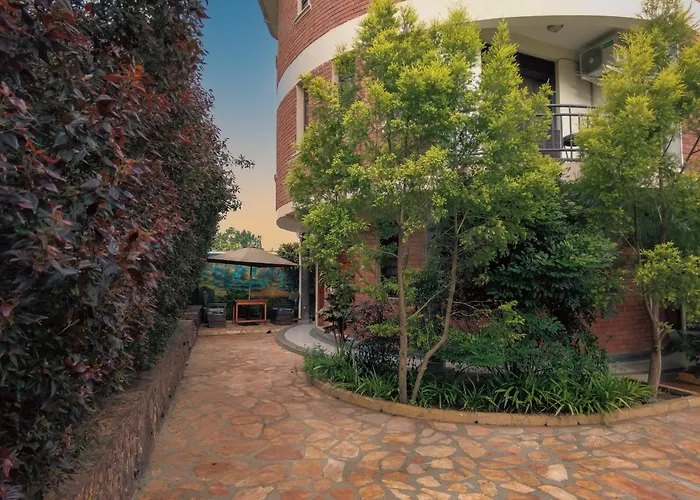Nile Bridge Cottages