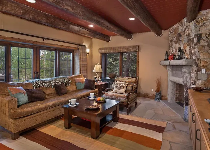 Pioneer Lodge