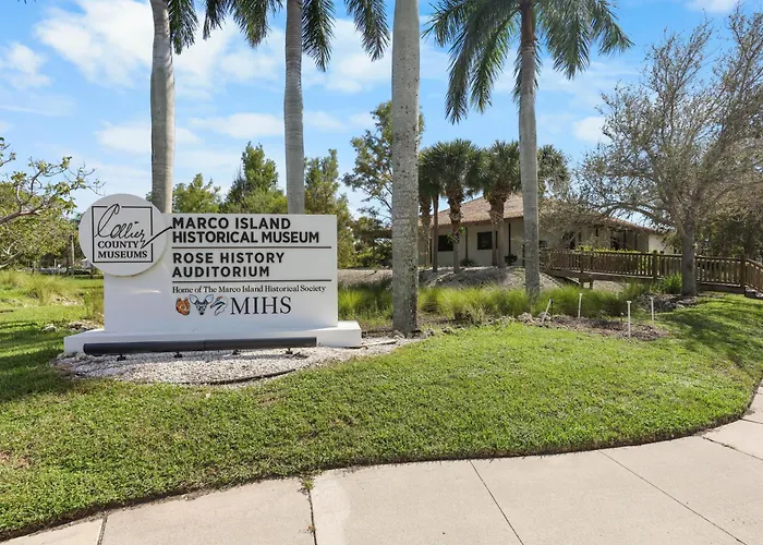 Pet-Friendly Inland Home With Resort Style Yard/Pool
