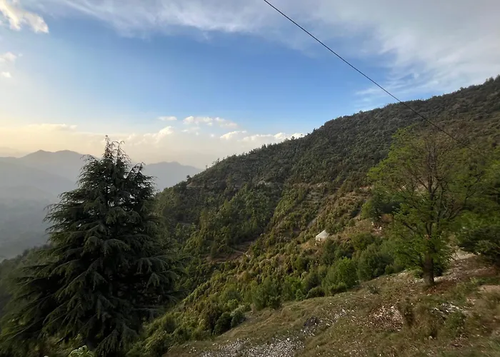 Himalayan Hill Top Resort