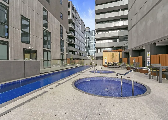 Melbourne City Apartment Hotel