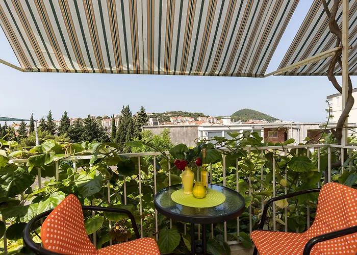 Guest House Bradas