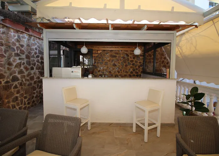 Julia Hotel