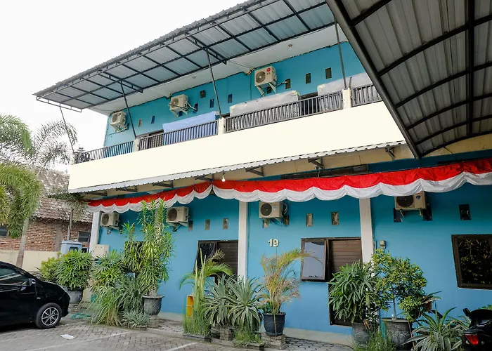 Oyo 1784 Hj. Aniek Residence