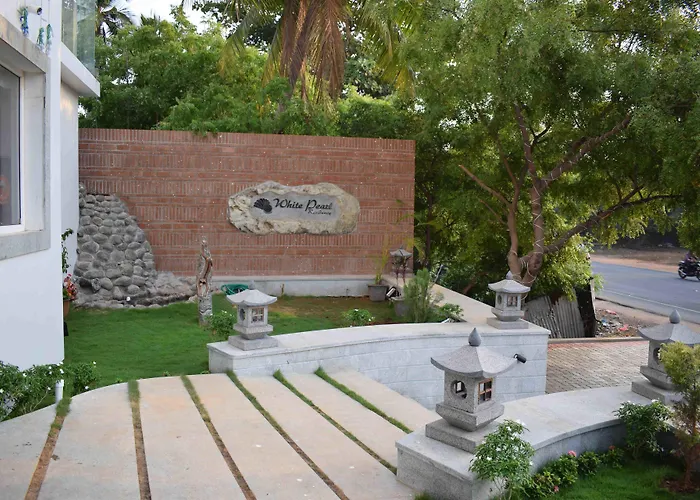 White Pearl Residency