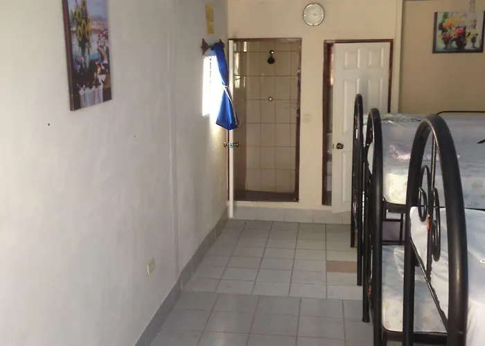 Hostal Brisas y Olas