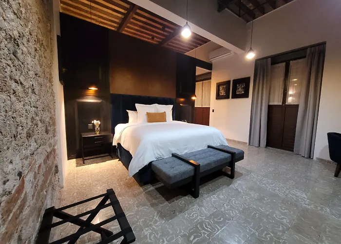 Milo Collection Hotel