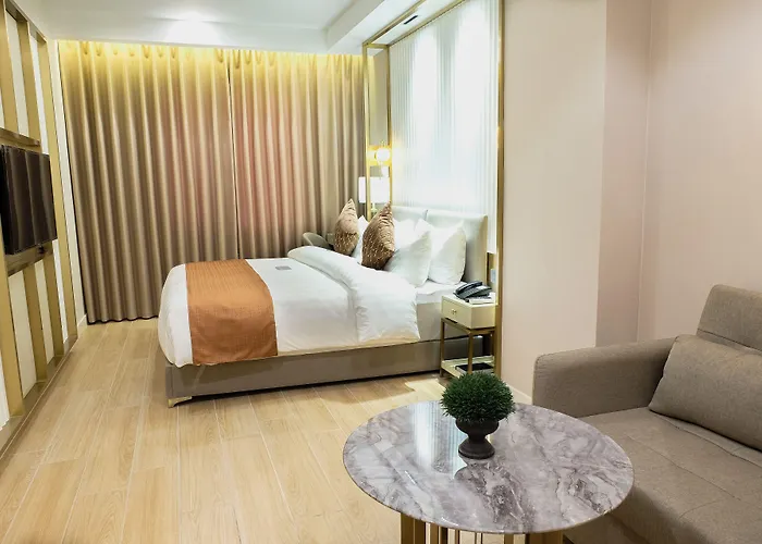 Uma Hotel&Residences