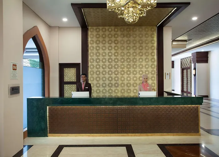 Alhambra Hotel & Convention, BW Signature Collection