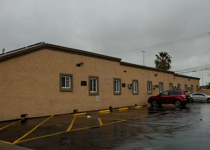 El Patio Hotel