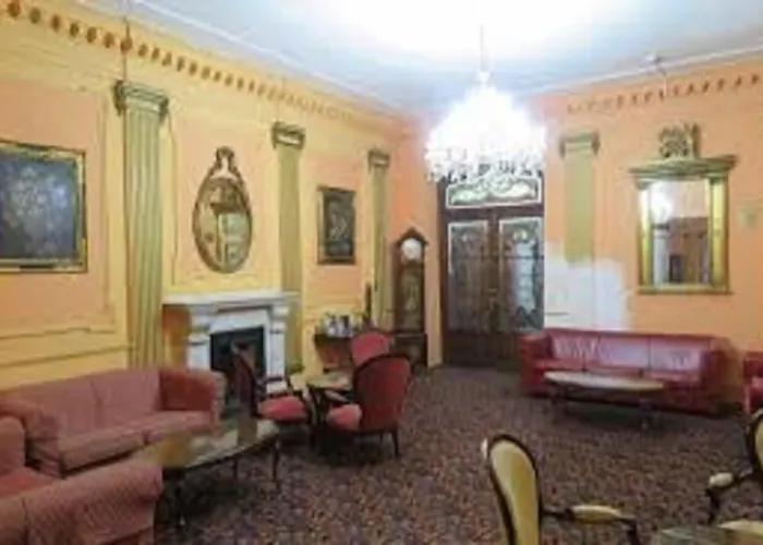 Bristol Hotel