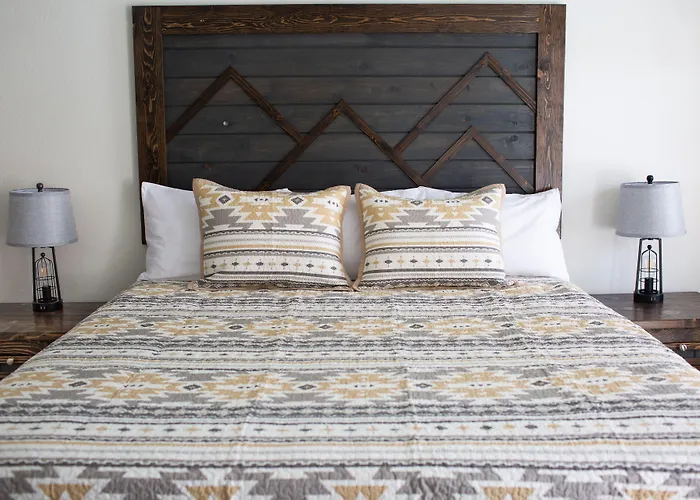 Pine Lodge