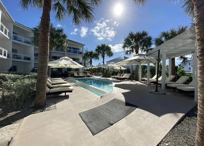 Grace Bay Suites