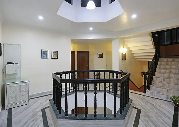 Hotel Niladri