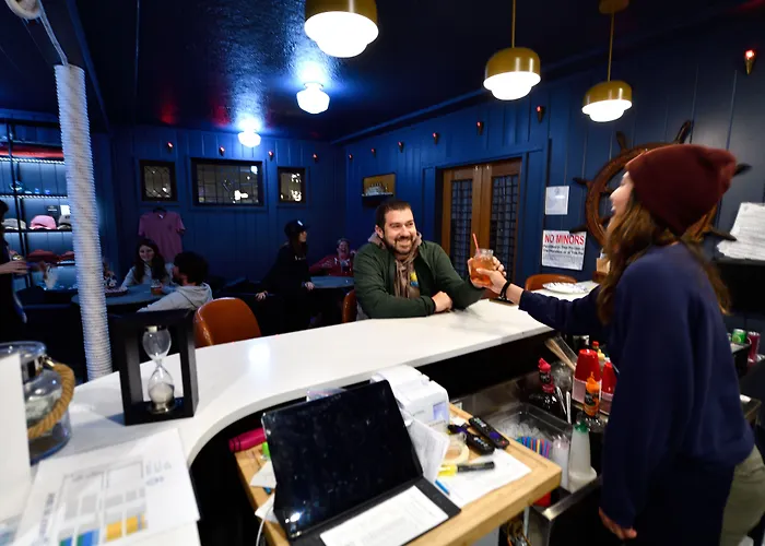 Anchor Inn Resort