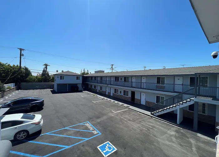 Sunshine Motel