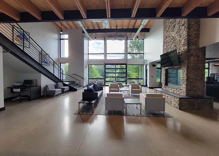 Watershed Hotel