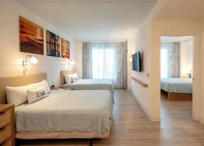 Universal'S Endless Summer Resort - Dockside Inn And Suites