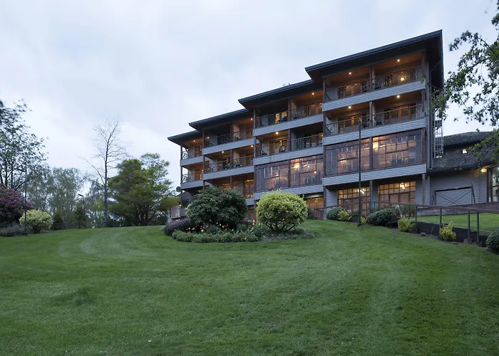 Hotel Y Cabanas Lago Ranco - Caja Los Andes