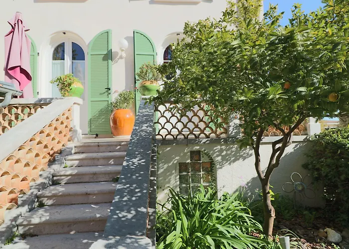 La Villa Roseraie , Hotel Familial Ouvert Toute L'Annee