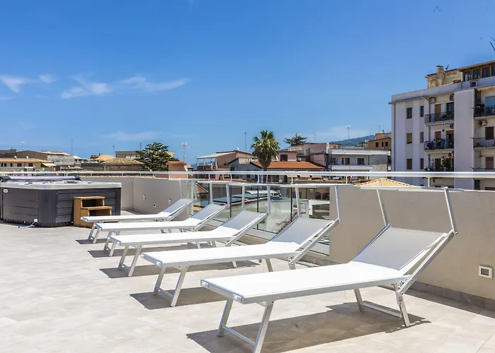 Solmaris Tropea City Center - Rooms & Suites - Private Parking