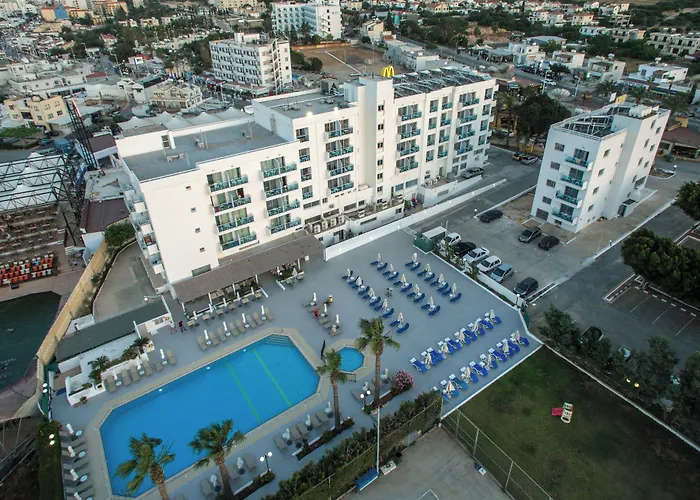 Kapetanios Bay Hotel Protaras