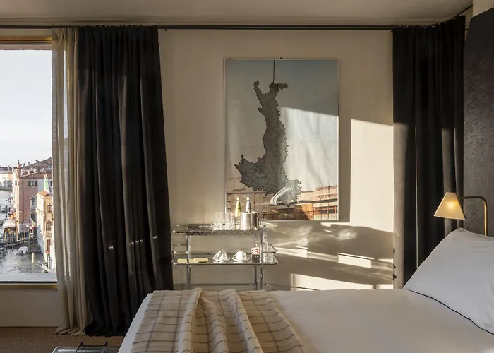 The Venice Venice Hotel