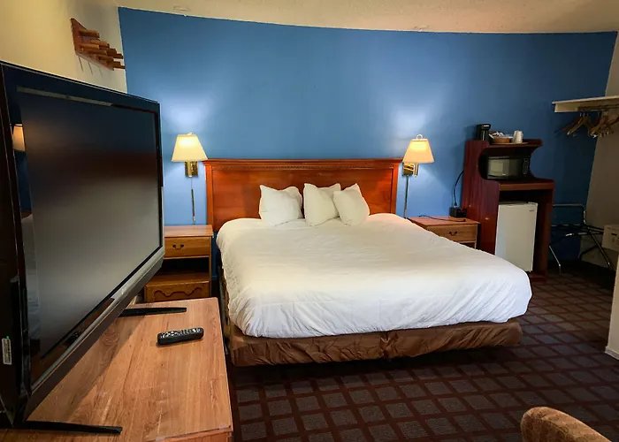 Ventura Grand Inn