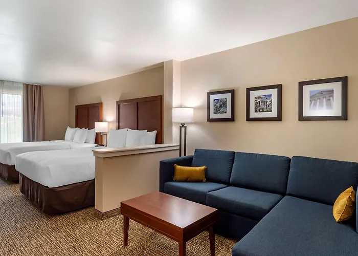 Comfort Inn & Suites Charlottesville Hollymead Town Center