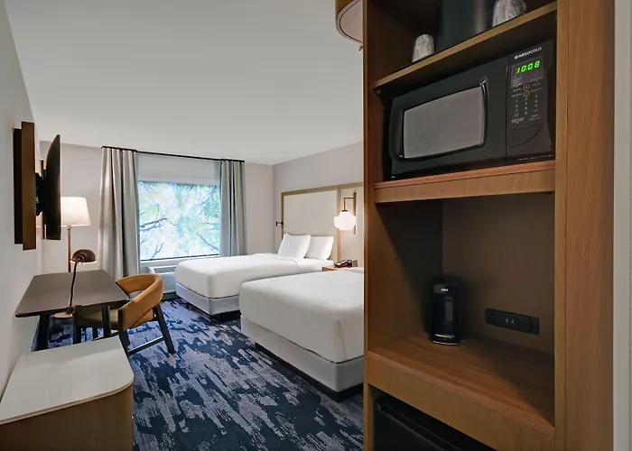 Fairfield By Marriott Inn & Suites Norfolk