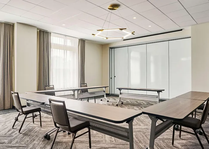 Hyatt Place Chicago Medical/University District